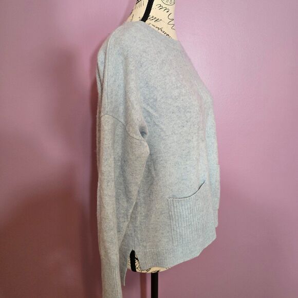 Tahari 100% Cashmere crewneck sweater with pockets - Picture 3 of 11